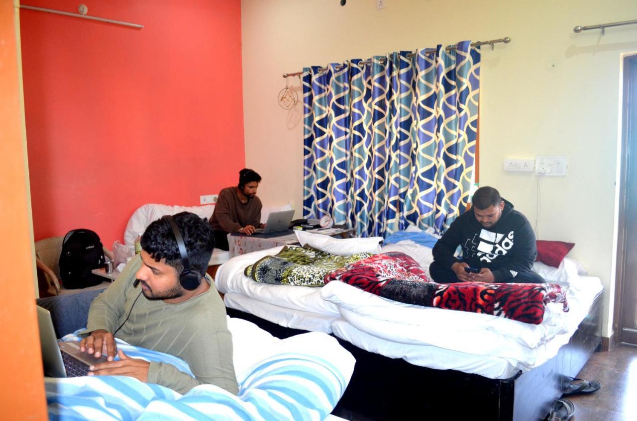 Stayble Homestay Dehradun Exterior photo