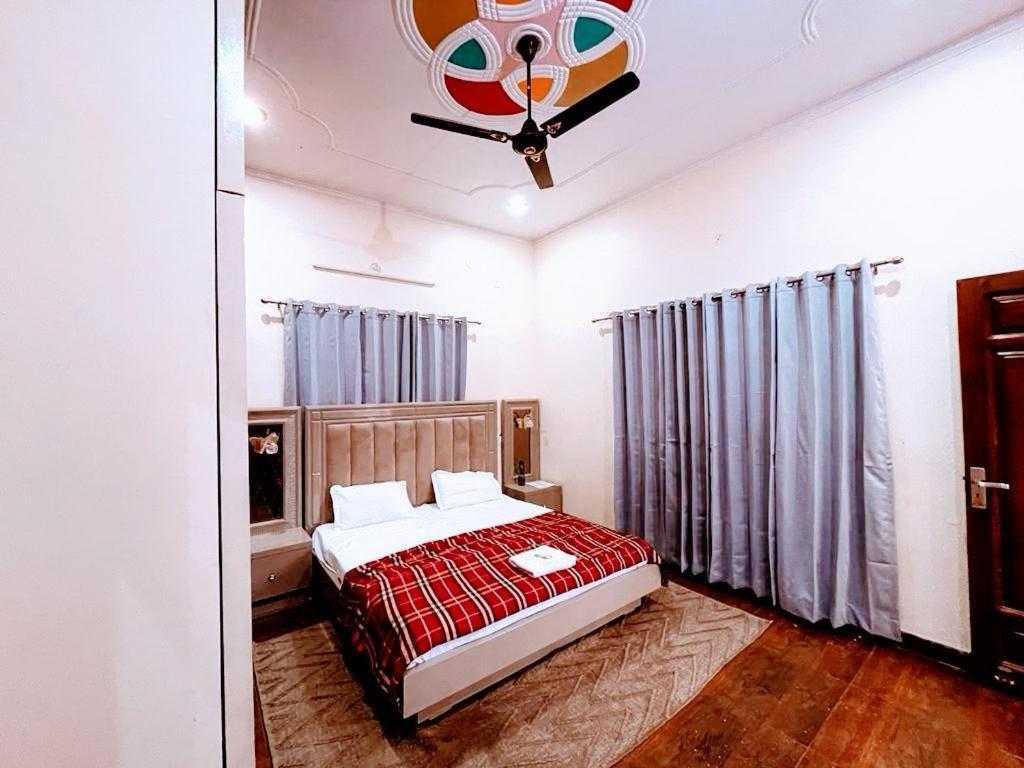 Stayble Homestay Dehradun Exterior photo