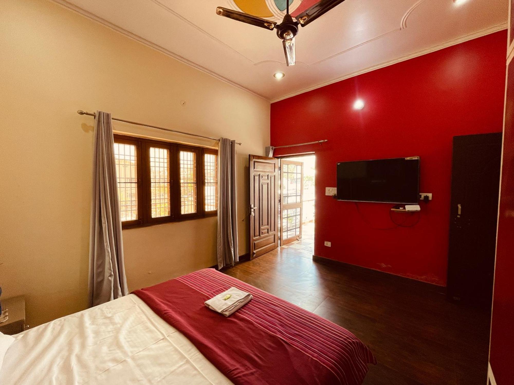Stayble Homestay Dehradun Exterior photo