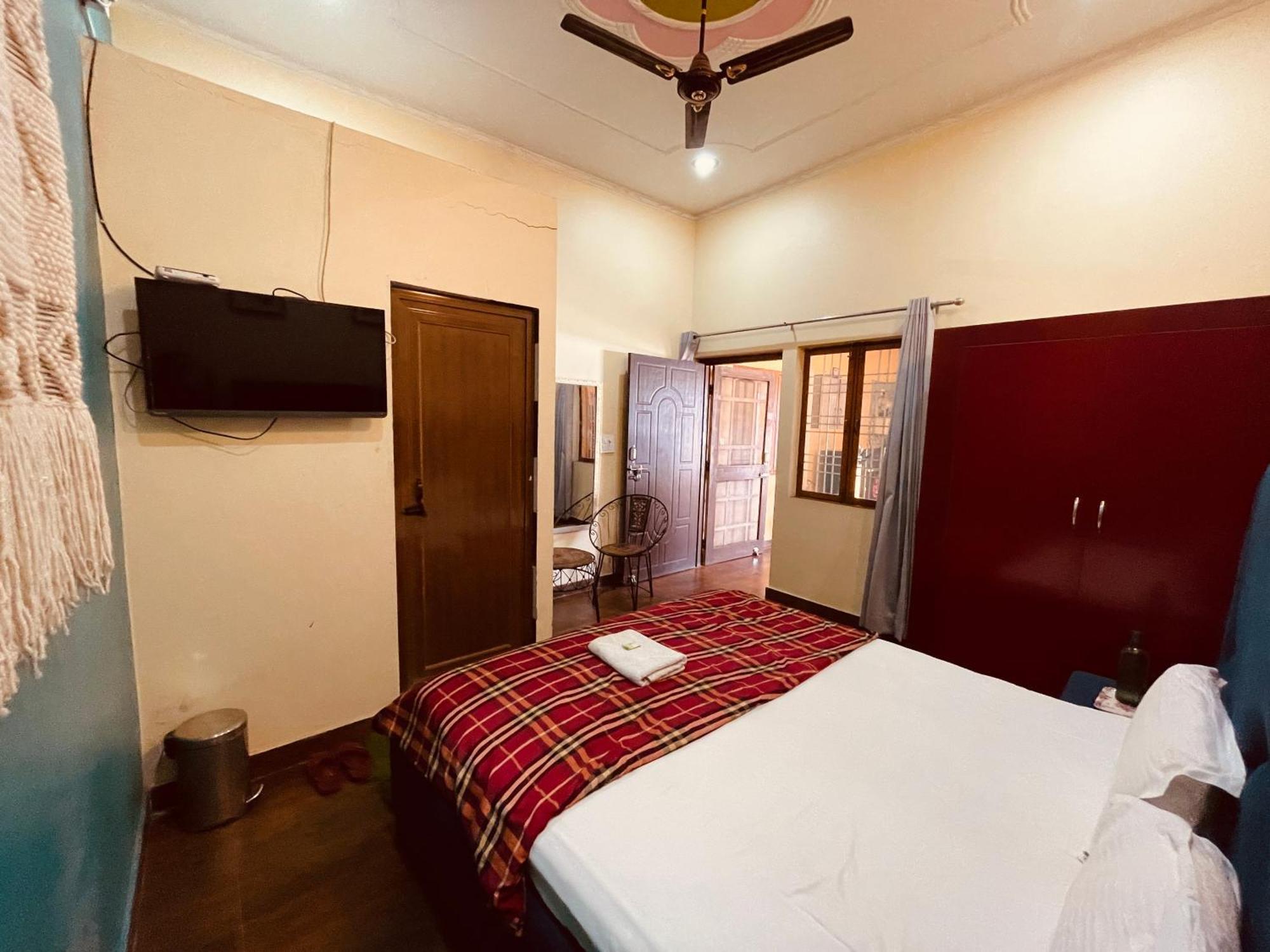 Stayble Homestay Dehradun Exterior photo