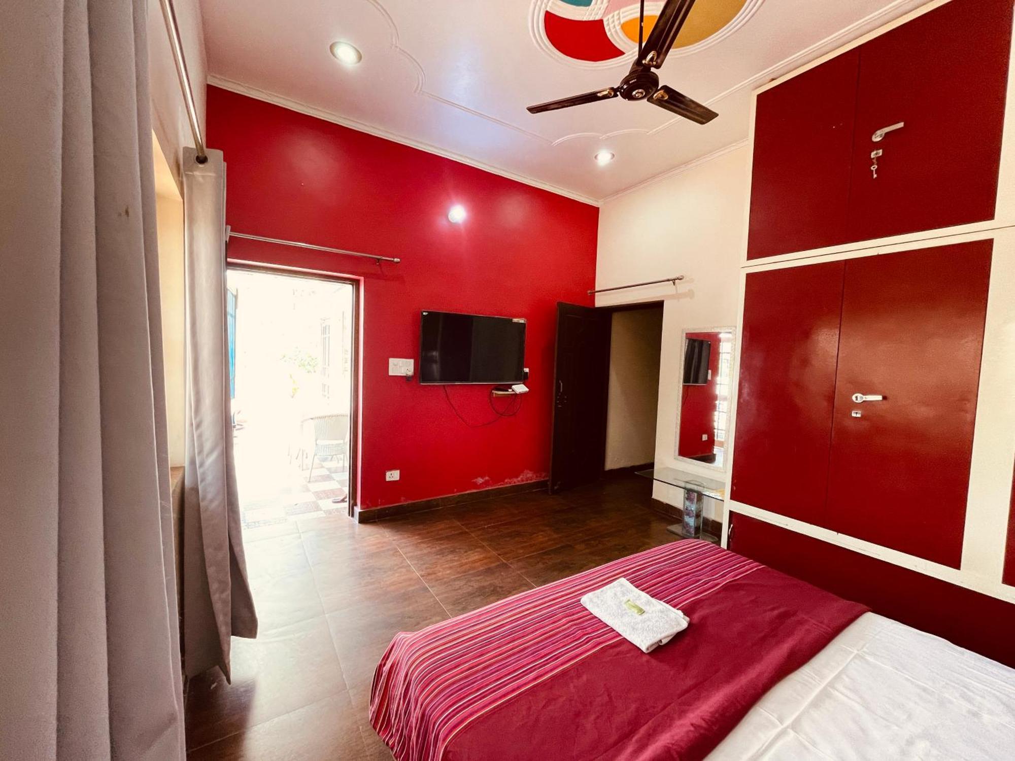 Stayble Homestay Dehradun Exterior photo