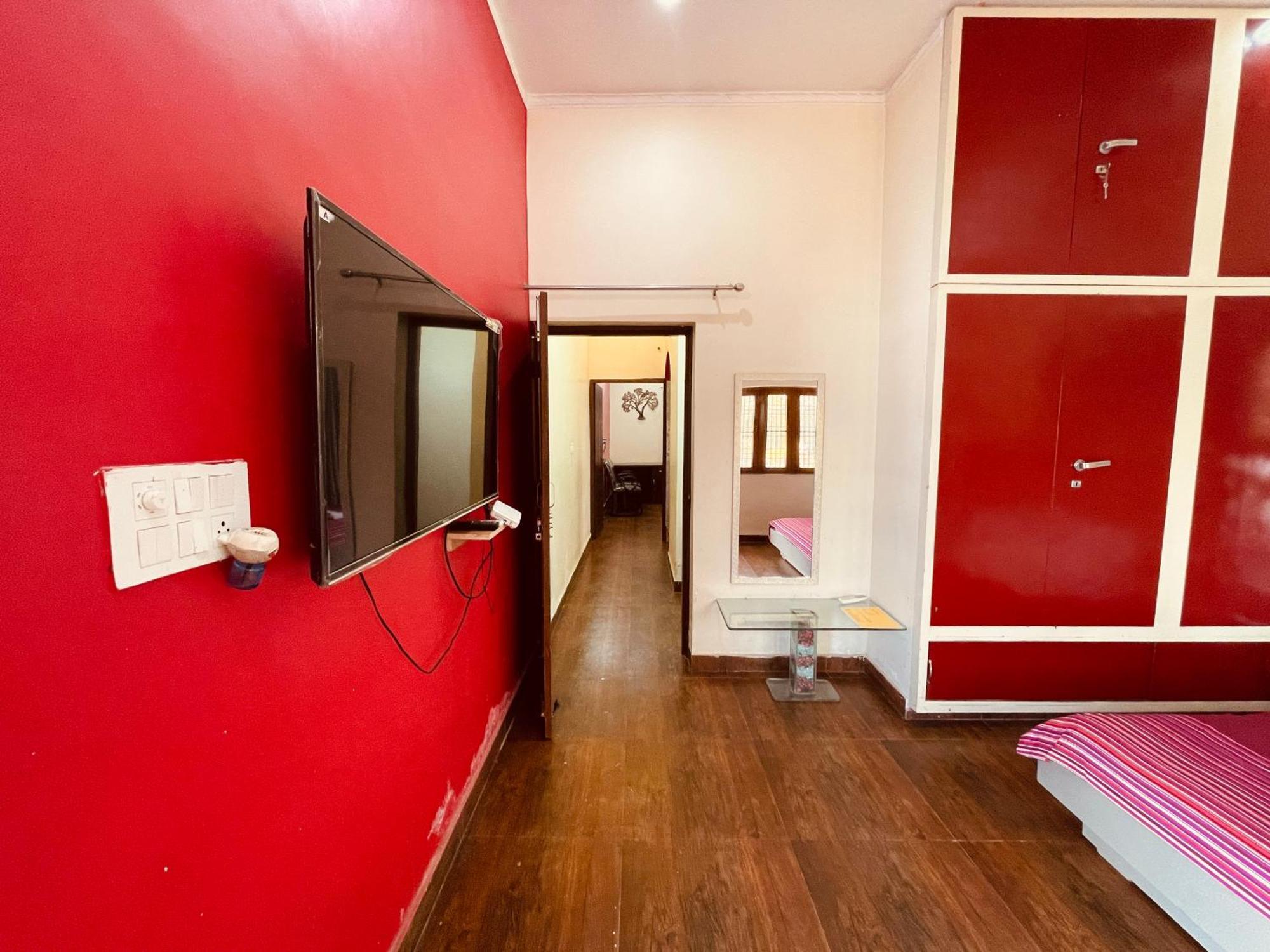 Stayble Homestay Dehradun Exterior photo