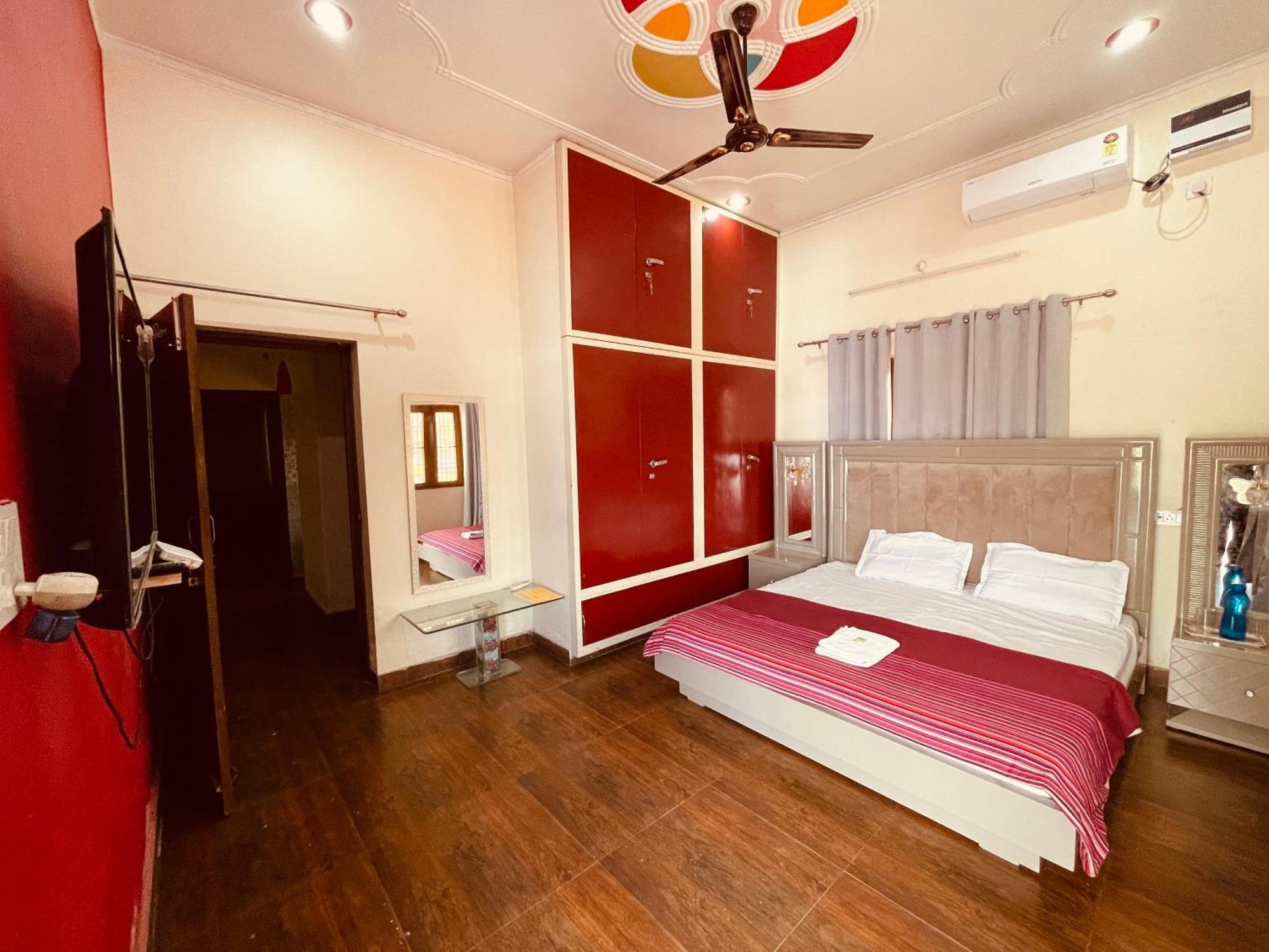 Stayble Homestay Dehradun Exterior photo